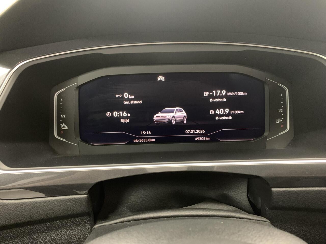 Volkswagen TIGUAN 1.4 TSI eHybrid Business+ SOH 96,8% | PANORAMADAK | NAVIGATIE | ACHTERUITRIJCAMERA