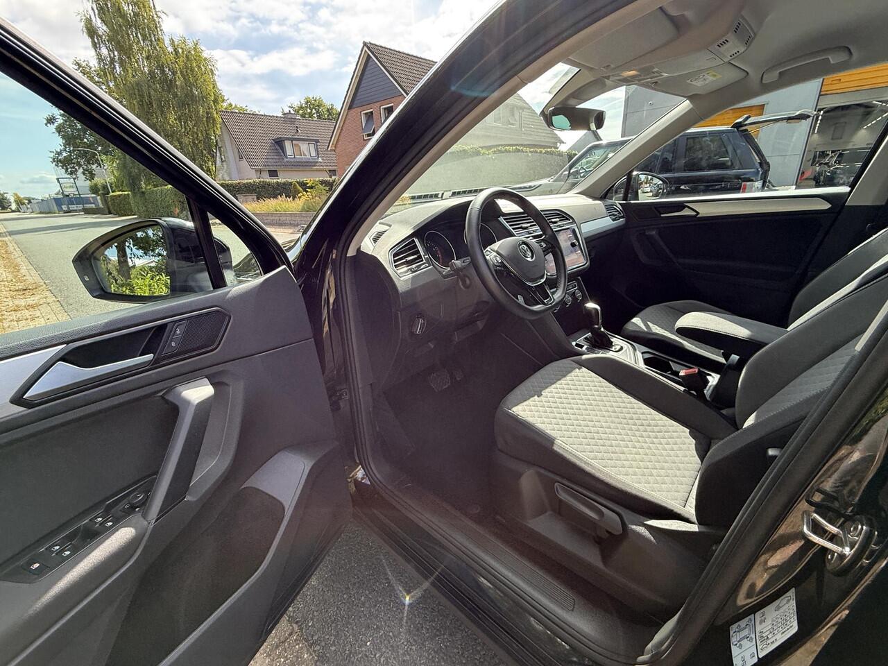 Volkswagen TIGUAN 1.5 TSI 150 PK DSG R-LineoCamera