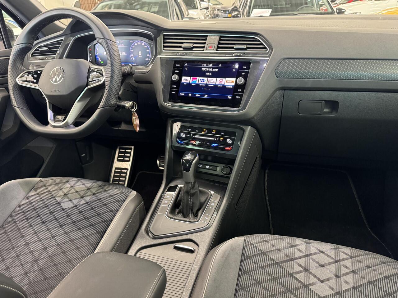 Volkswagen TIGUAN 1.5 TSI R-Line Business Automaat | Matrix LED koplampen | Cruise control adaptief | Digitaal Dashboard | Climate Control | comfortstoelen | Apple Carplay/Android Auto | Parkeersensor voor/achter | 19" Lichtmetalen Velgen ( Vesteging - Vianen )