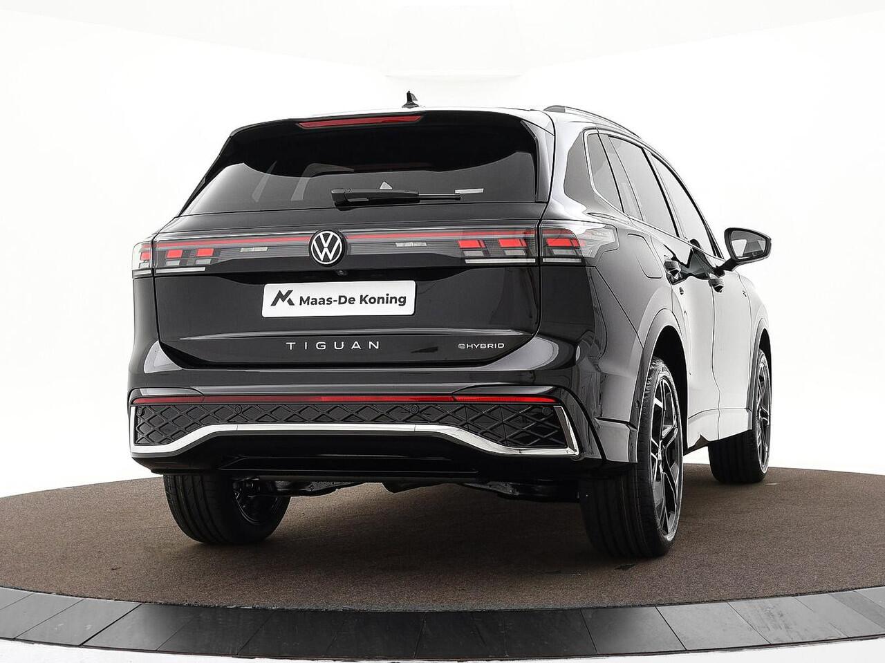 Volkswagen TIGUAN R-Line Edition 1.5 eHybrid 204 PK 6 versn. DSG · Trekhaak inklapbaar, met elektrische ontgrendeling, incl. aanhangermanoeuvreerhulp Trailer Assist ·