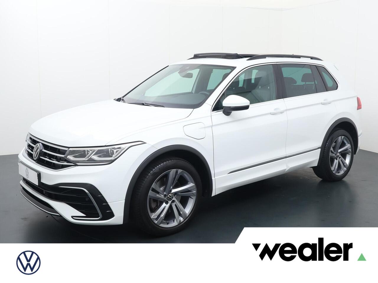 Volkswagen TIGUAN 1.4 TSI eHybrid R-Line Business+ | 245 PK | SoH 97% | Trekhaak wegklapbaar | Panoramadak | Navigatiesyteem | R-Line |
