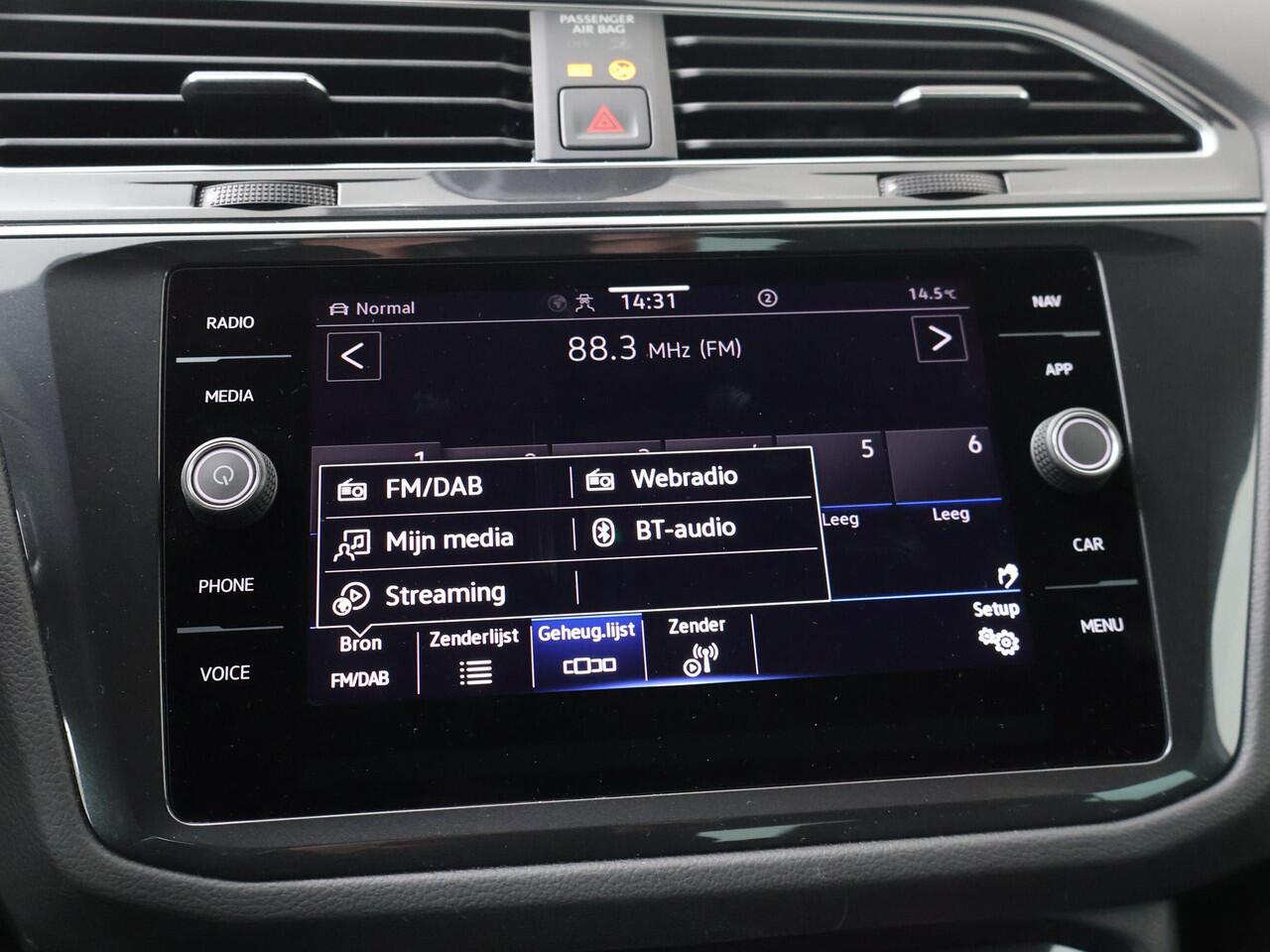 Volkswagen TIGUAN 1.4 TSI eHybrid R-Line Business+ | 245 PK | SoH 97% | Trekhaak wegklapbaar | Panoramadak | Navigatiesyteem | R-Line |