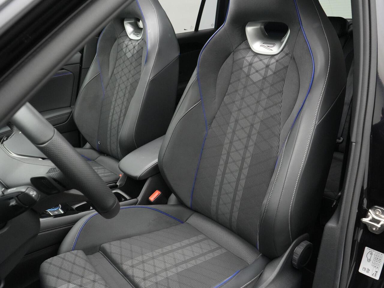 Volkswagen TIGUAN 1.5 eHybrid 204 pk DSG R-Line Edition | Panoramadak | Stoel-/stuurverwarming | Standkachel | Park Assist | Side Assist | ErgoActive bestuurdersstoel | 20 inch