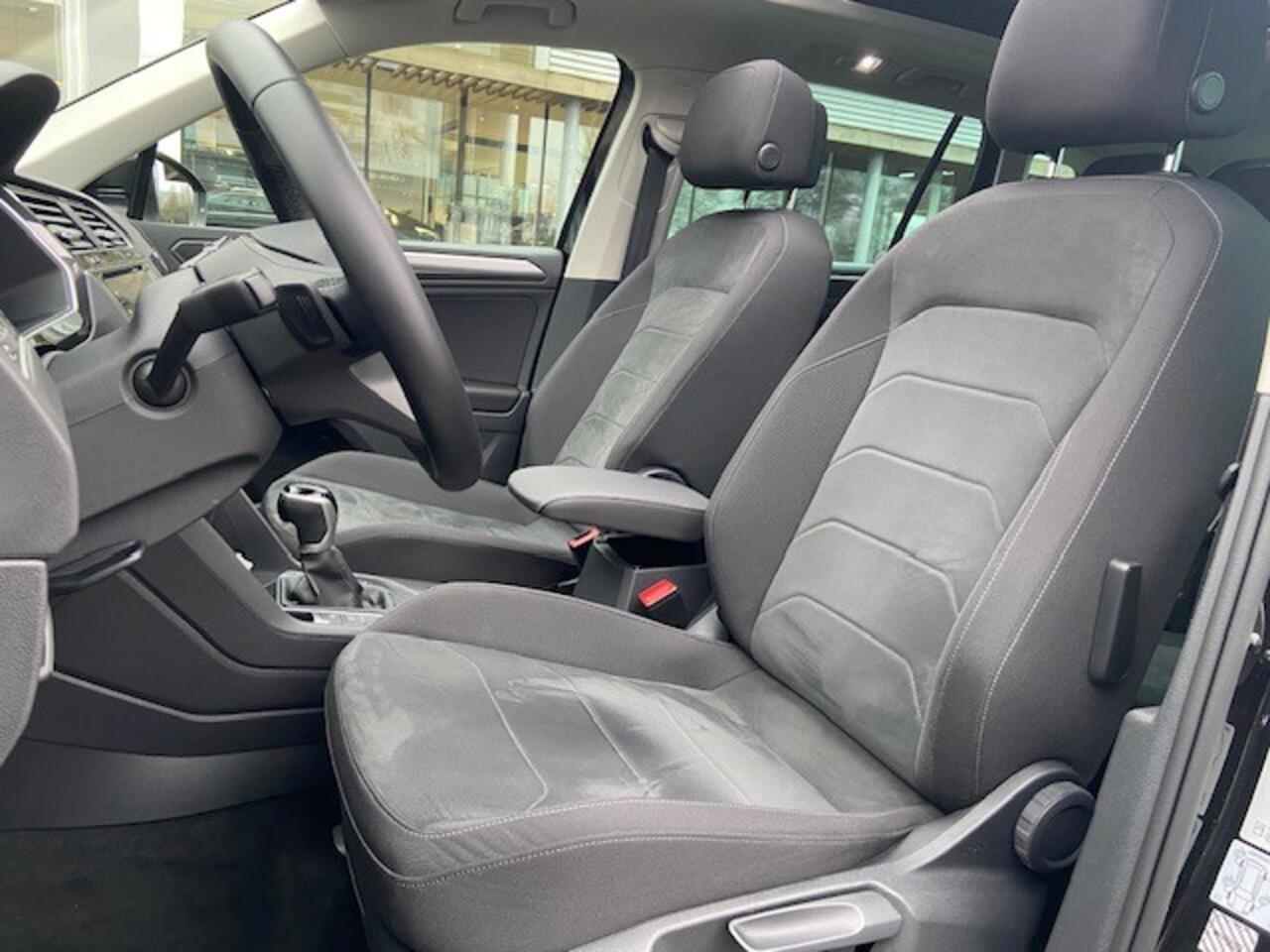 Volkswagen TIGUAN 1.4 TSI eHybrid Elegance / Panoramadak / Navi / Camera / 18" LMV / IQ LED