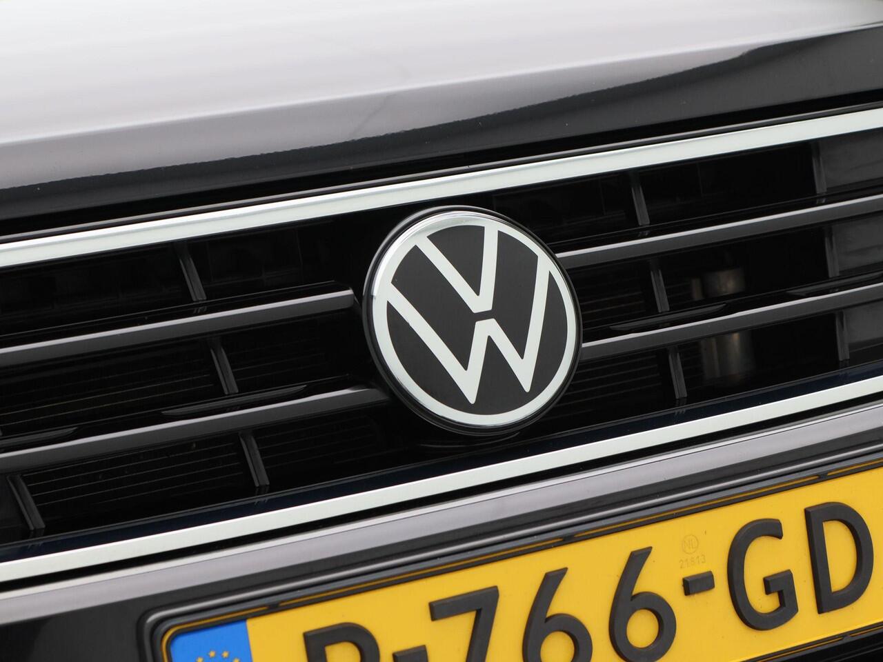 Volkswagen TIGUAN 1.4 TSi 245 Pk Automaat eHybrid R-Line Business+ | Black Style | Matrix LED | Elektrische Achterklep | Camera | Adaptive Cruise | Sensoren | 20 Inch