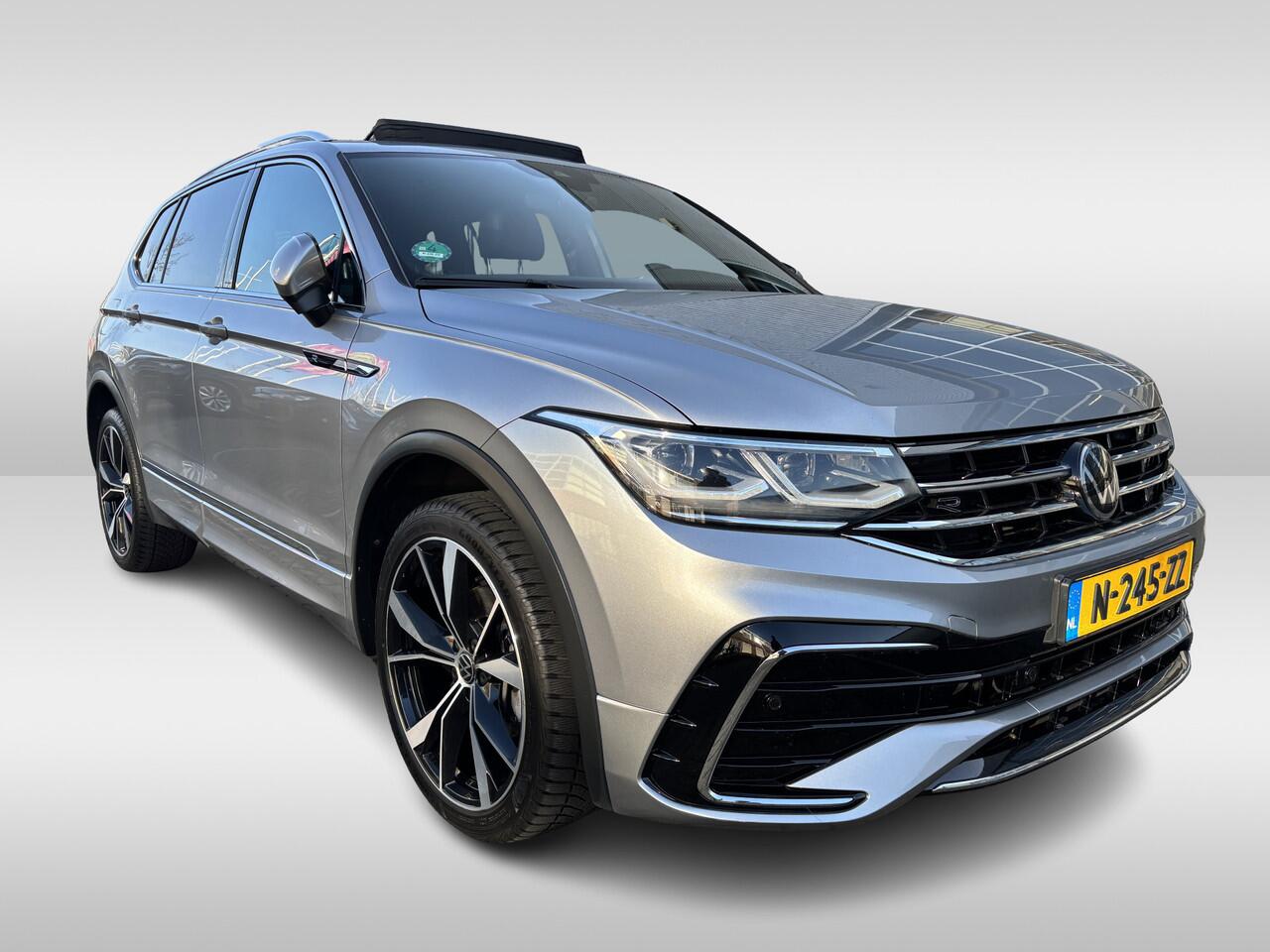 Volkswagen TIGUAN Allspace 1.5 TSI R-Line Business+ 7 persoons DSG Automaat Winterpakket / El. achterklep / Panoramadak / Navigatie / Camera / Clima / LED