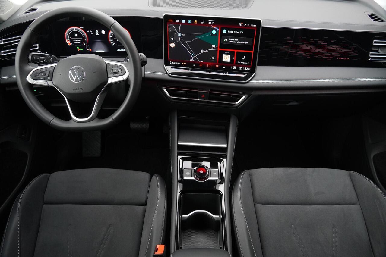 Volkswagen TIGUAN 1.5 eTSI Elegance 360-camera Massage-stoel LED-IQ NAVI