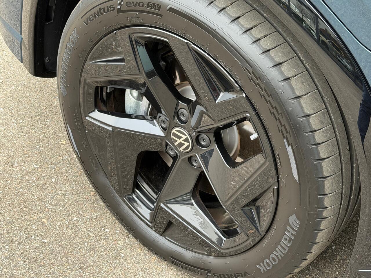 Volkswagen TIGUAN 1.5 eHybrid R-Line | Black line | 360 Camera | Trekhaak | Dode hoek | IQ light | Elek. klep | Rijklaar incl. garantie