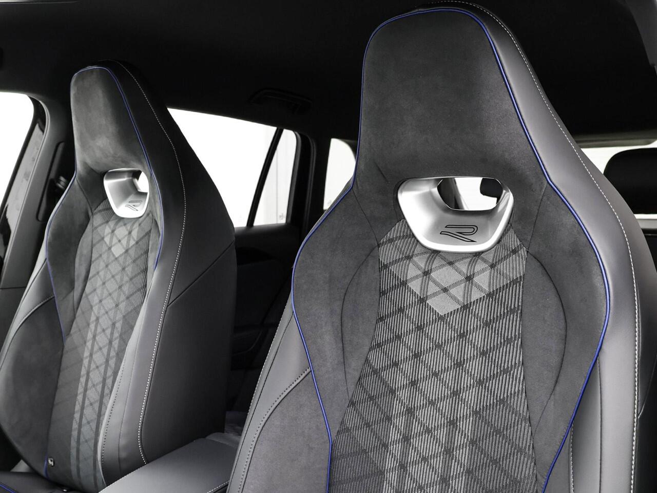 Volkswagen TIGUAN R-Line Edition 1.5 eHybrid 204 PK 6 versn. DSG · Trekhaak inklapbaar, met elektrische ontgrendeling, incl. aanhangermanoeuvreerhulp Trailer Assist ·