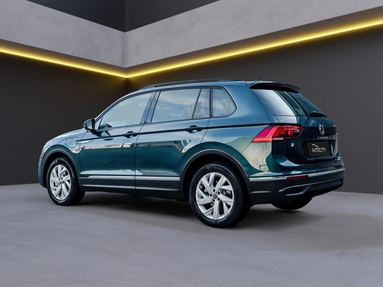 Volkswagen TIGUAN 1.4 Life Business eHybrid PHEV 360 Camera l Blindspot l Camera