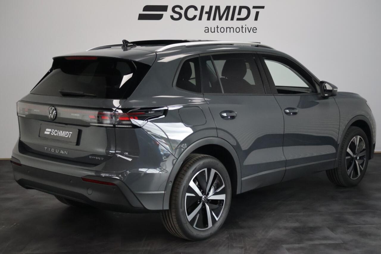 Volkswagen TIGUAN 1.5 TSI eHybrid 150 kW Life | Panoramadak | Trekhaak | LED