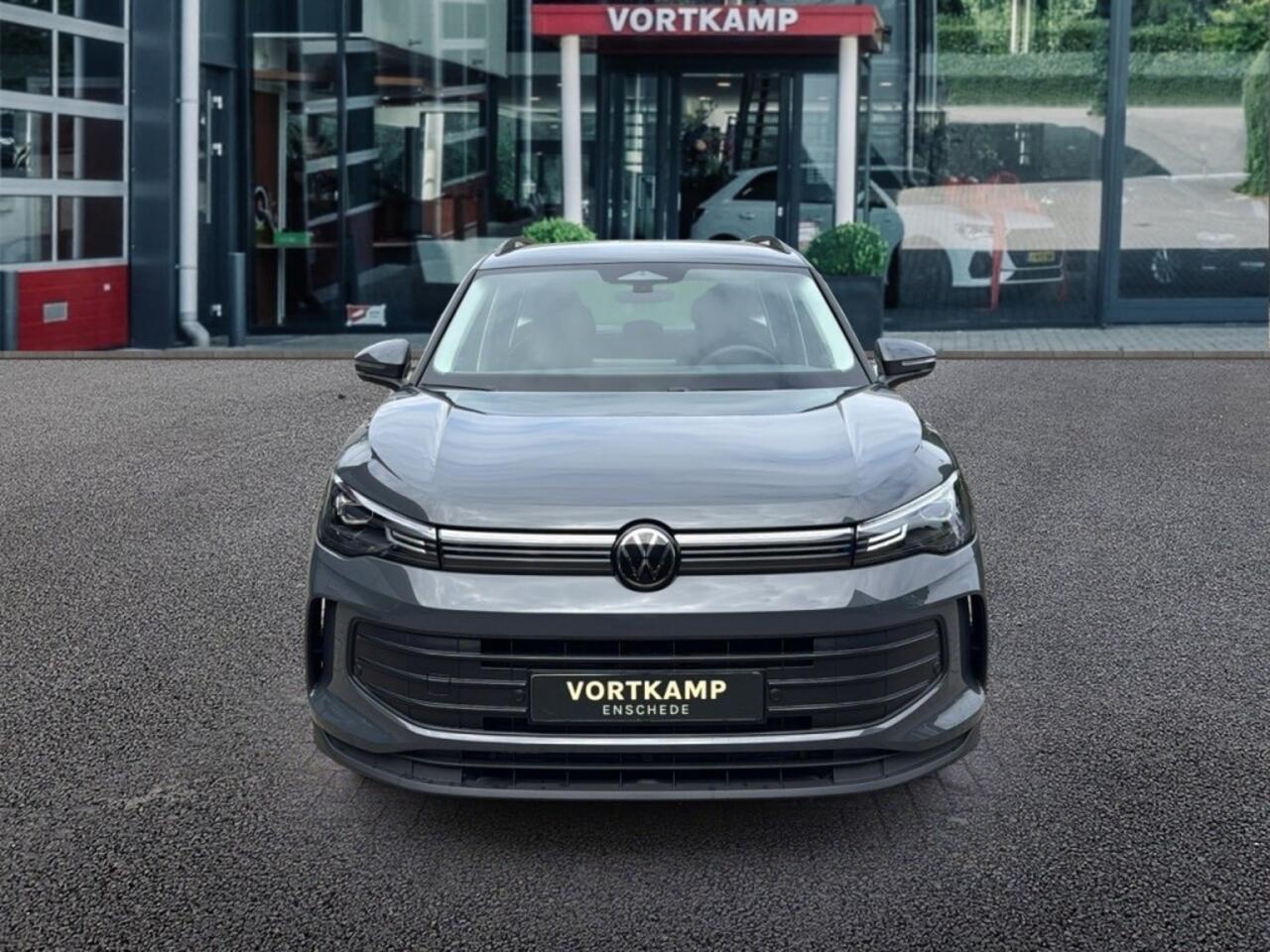 Volkswagen TIGUAN 1.5 eTSI DSG LIFE TREKHAAK/CAMERA/CARPLAY/STOELVERW