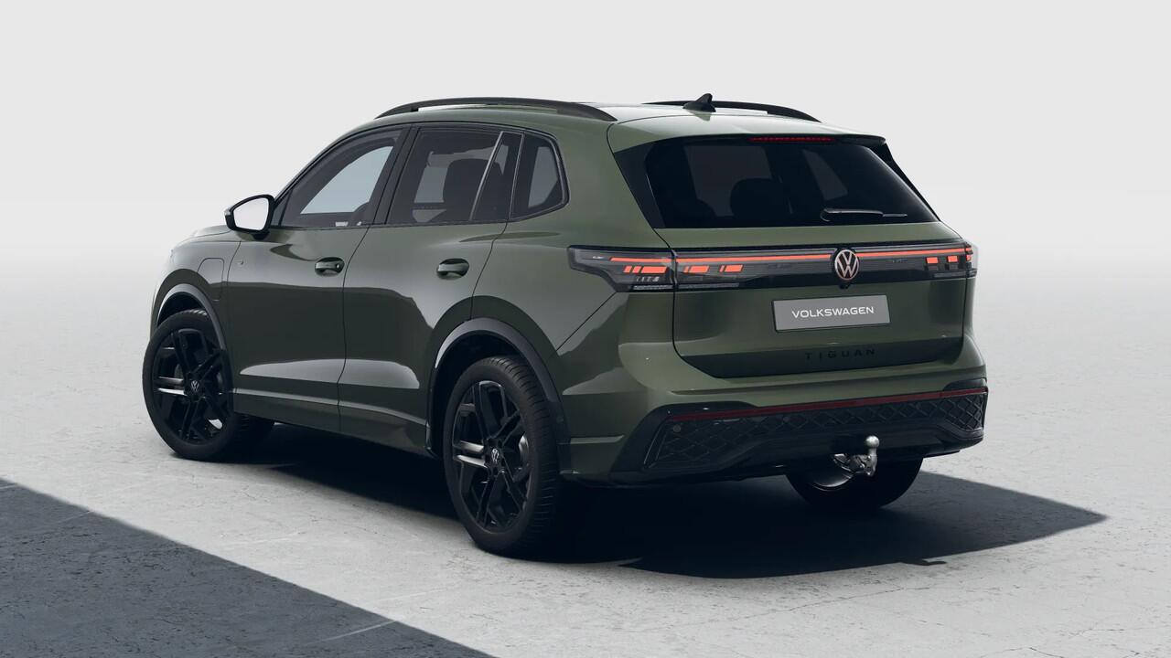 Volkswagen TIGUAN 1.5 eHybrid 272 6DSG R-Line Edition Automaat | Black Style Pakket