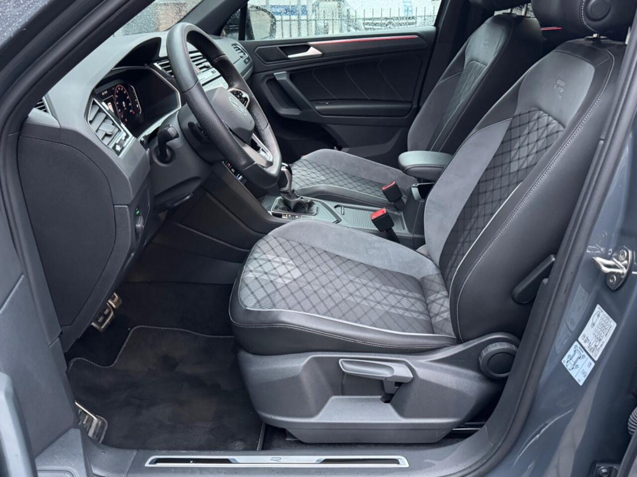 Volkswagen TIGUAN 1.5 TSI DSG R-LINE Black Style Panoramadak NL-auto 1e Eig.