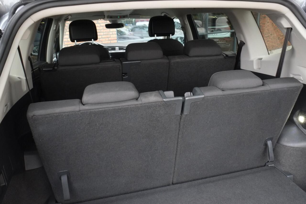 Volkswagen TIGUAN Allspace 2.0 TDI Highline 7p. Trekhaak, Achteruitrijcamera, ACC