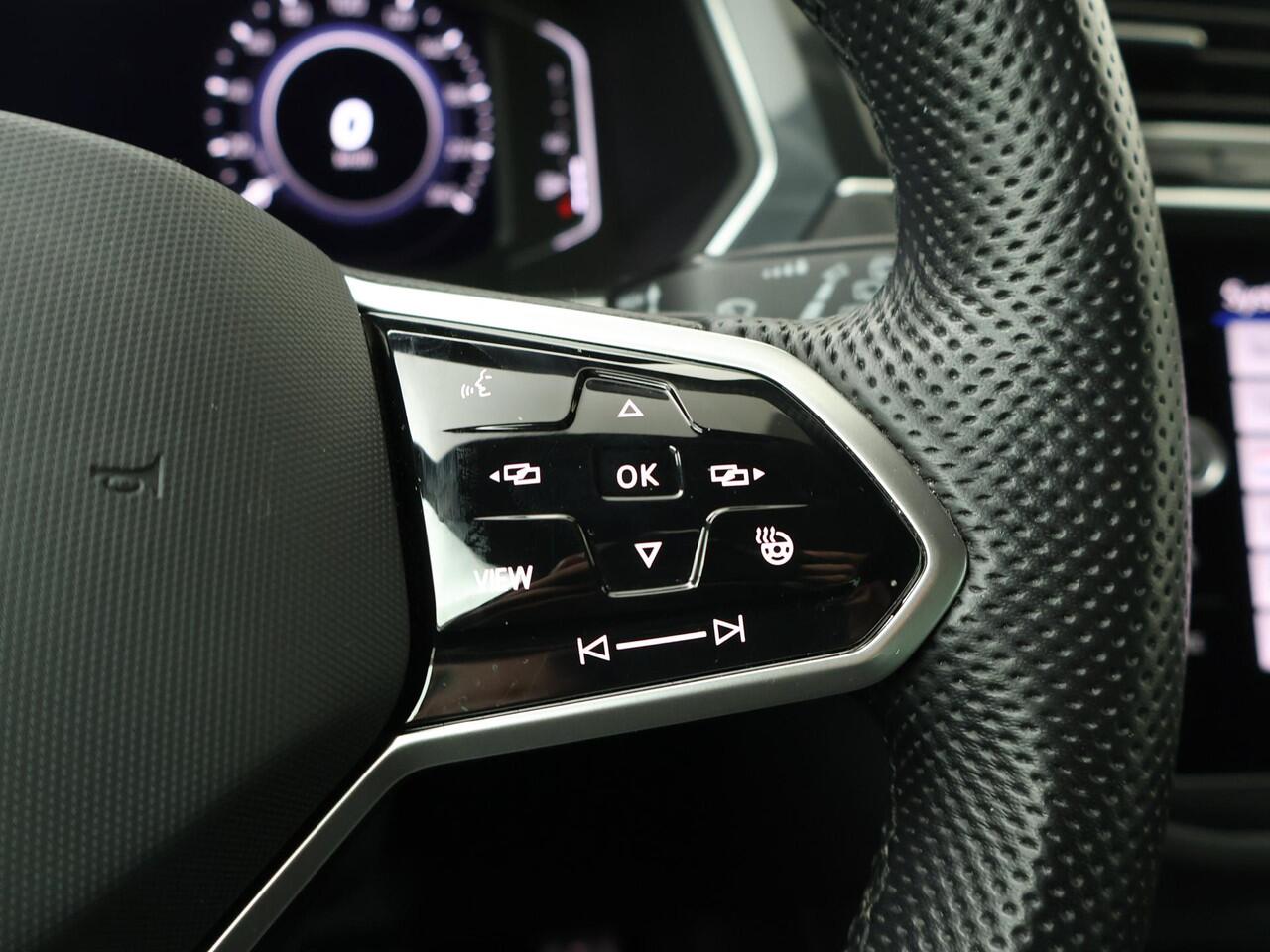 Volkswagen TIGUAN 1.4 TSI eHybrid R-Line Business+ | 245 PK | SoH 97% | Trekhaak wegklapbaar | Panoramadak | Navigatiesyteem | R-Line |