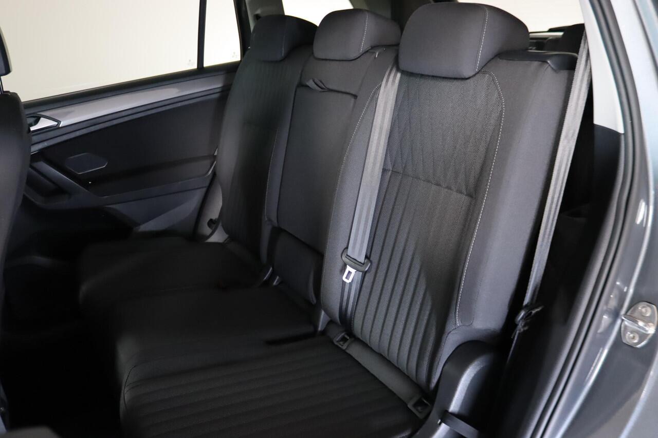 Volkswagen TIGUAN Allspace 1.5 TSI, Life, 7-Persoons, Trekhaak, Virtual Cockpit, Apple CarPlay/Android Auto, Stoel/Stuur verwarming,