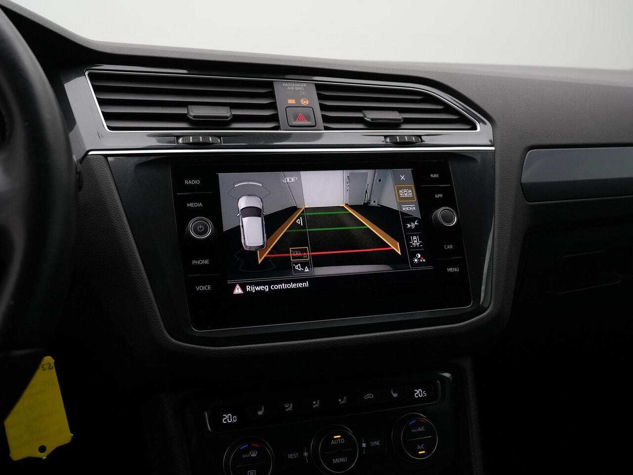 Volkswagen TIGUAN 1.5 TSI 150 pk DSG ACT Highline Business R / R-Line | Panoramadak | Achteruitrijcamera | Stoelverwarming | Adaptive Cruise