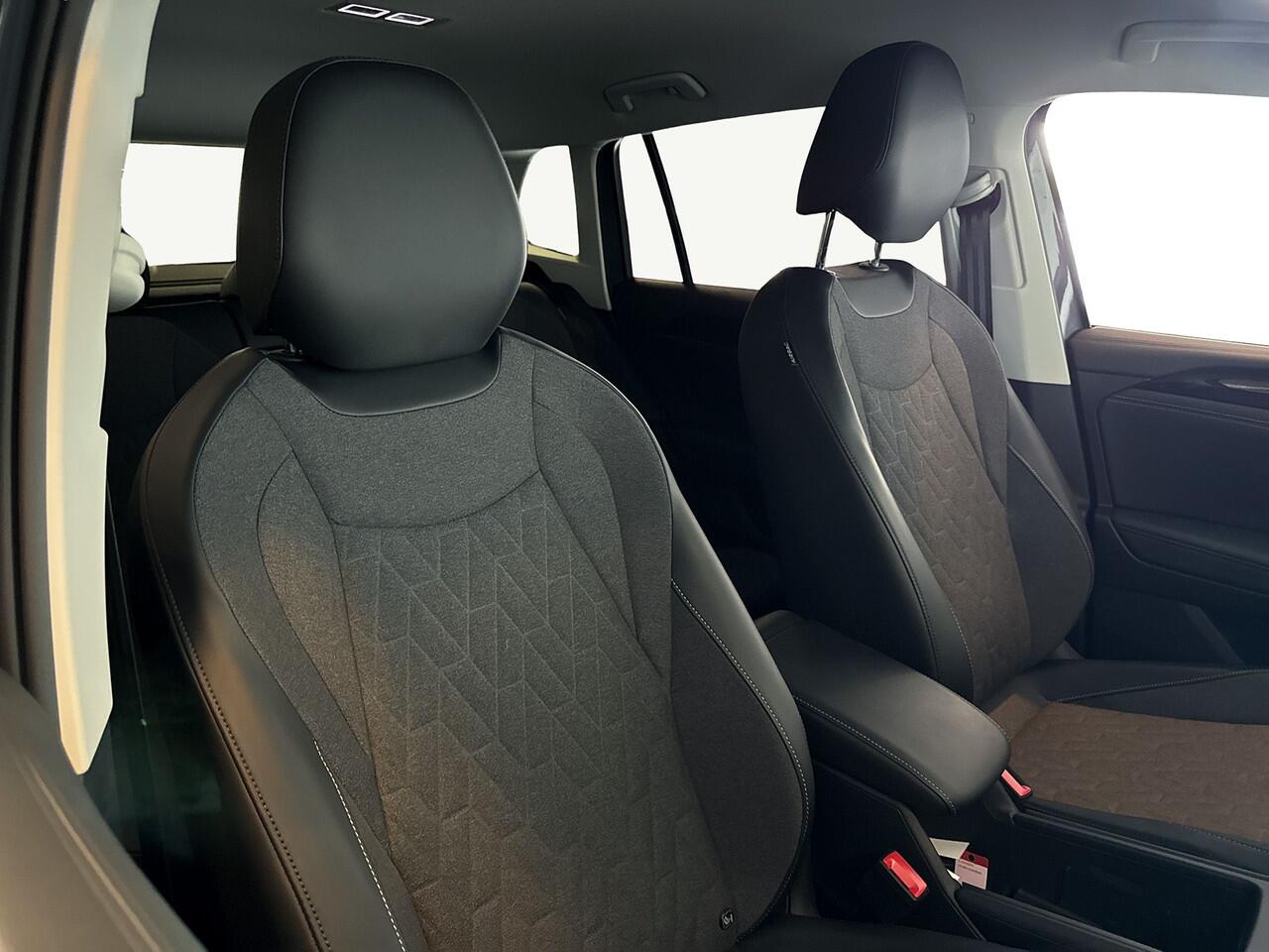 Volkswagen TIGUAN 1.5 eTSI 150pk Life Edition Adaptive Cruise Control / LED Pakket / Stoel Verwarming