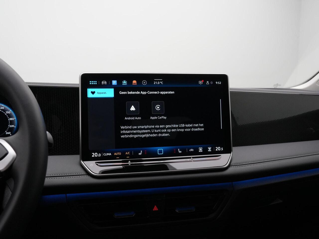 Volkswagen TIGUAN 1.5 eHybrid 204 pk DSG Life | Achteruitrijcamera | Stuur-/stoelverwarming | Adaptive Cruise