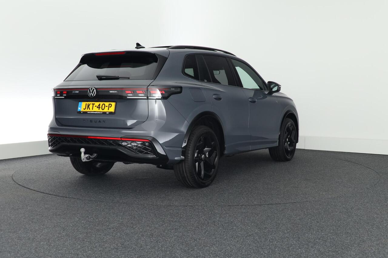 Volkswagen TIGUAN 1.5 272pk eHybrid R-Line Edition Trekhaak Camera Panoramadak Stoelverwarming Massage Carplay