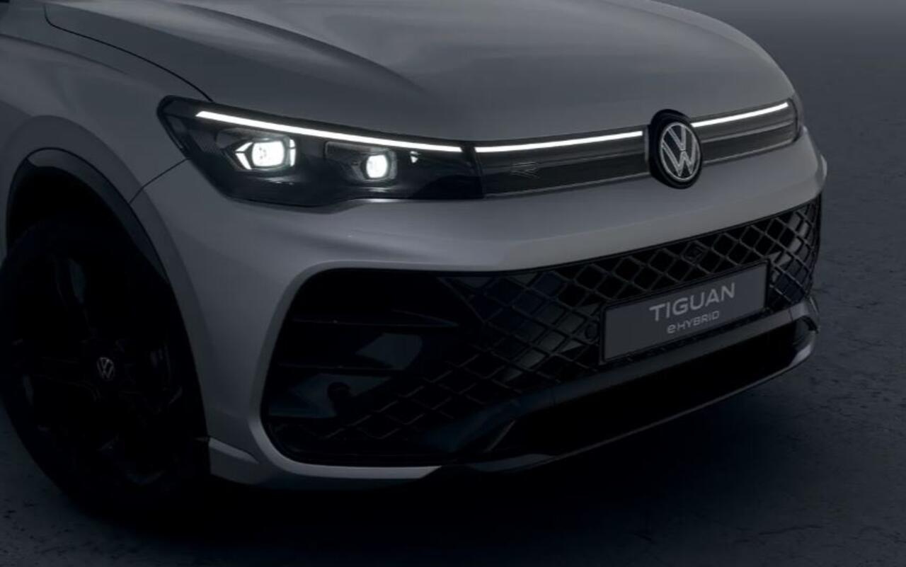 Volkswagen TIGUAN 1.5 eHybrid R-Line Edition !!!Profiteer ook van 4.000 EURO inruilpremie!!