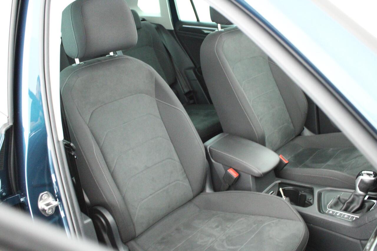 Volkswagen TIGUAN 1.4 TSI 245pk eHybrid Elegance 360Camera Keyless Virtual Cockpit Navigatie Panoramadak