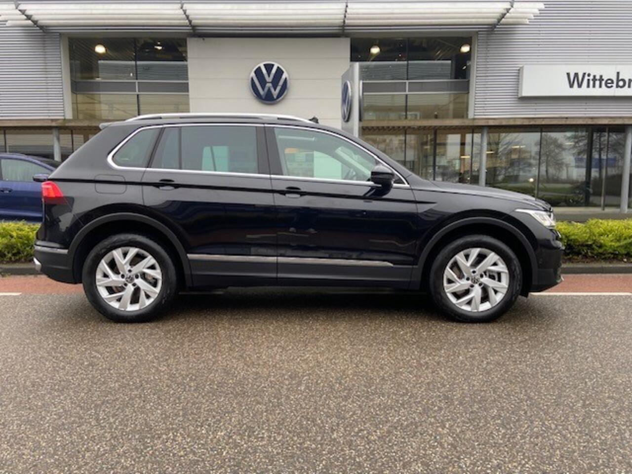 Volkswagen TIGUAN 1.4 TSI eHybrid Elegance / Panoramadak / Navi / Camera / 18" LMV / IQ LED