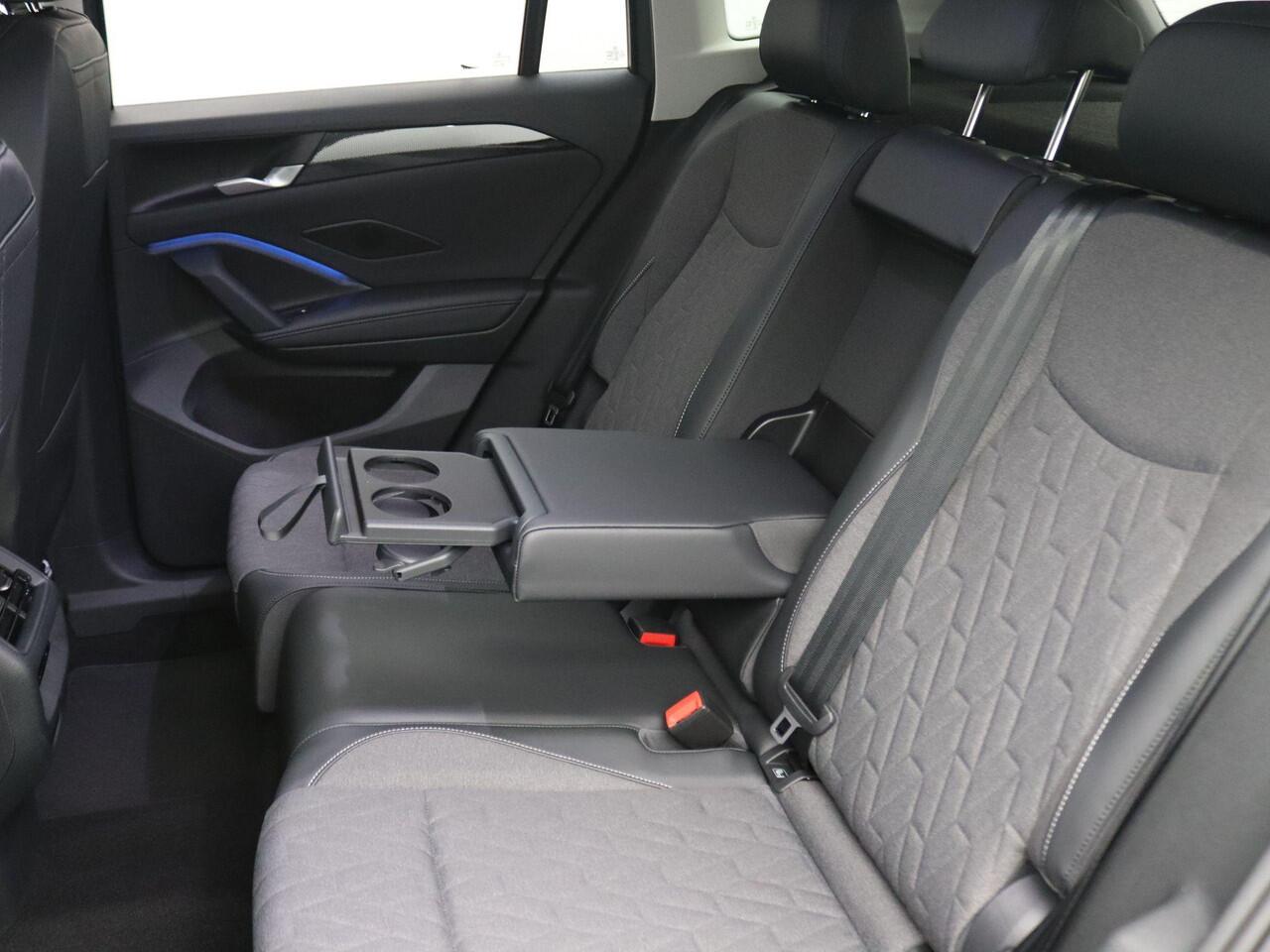 Volkswagen TIGUAN 1.5 eHybrid Life Edition 204PK DSG Trekhaak, 19" LM Velgen, Adaptieve Cruise Controle, Achteruitrijcamera, Side Assist, Navi via Apple Carplay/Android Auto, Keyless, Stoel-Stuurverwarming, Elektr. Achterklep