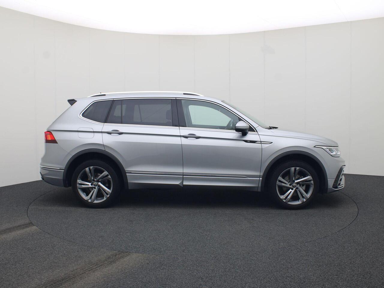 Volkswagen TIGUAN Allspace 1.5TSI/150PK R-Line Business 7p. DSG · Navigatie · Stoel- & stuurverwarming · Camera + parkeersensoren · Garantie t/m 30-08-2027 of 100000km.