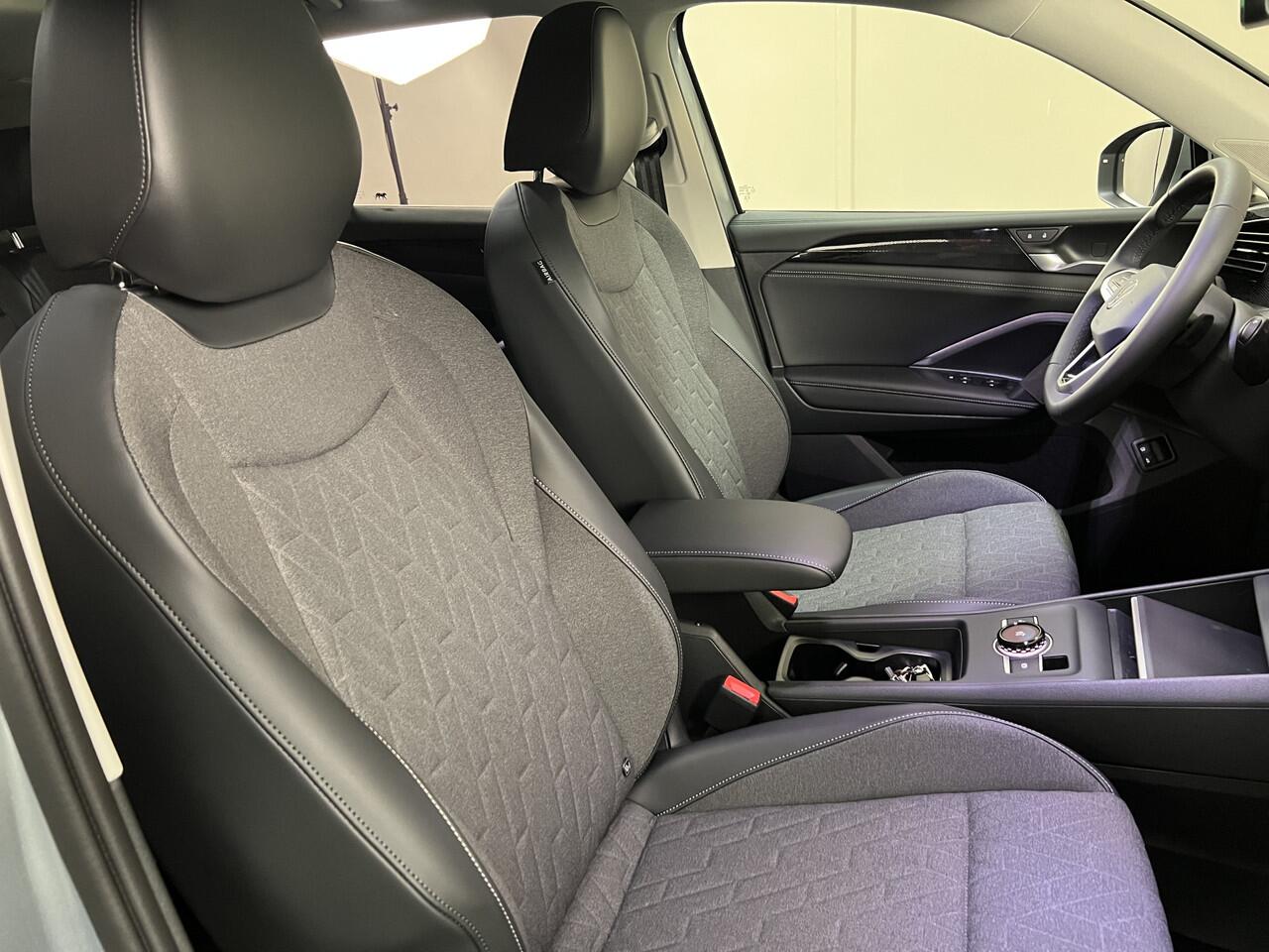 Volkswagen TIGUAN 1.5 eHybrid 204PK Edition NIEUW !!!!!!!!!! RIJKLAAR HUD / stoel en stuurverw. / panorama schuifdak / keyless start , entry / camera