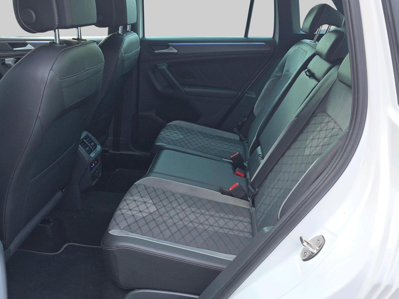 Volkswagen TIGUAN 1.4 TSI eHybrid R-Line Business+ | Automaat | Adaptive Cruisecontrol | Achteruitrijcamera/ Parkeersensoren |