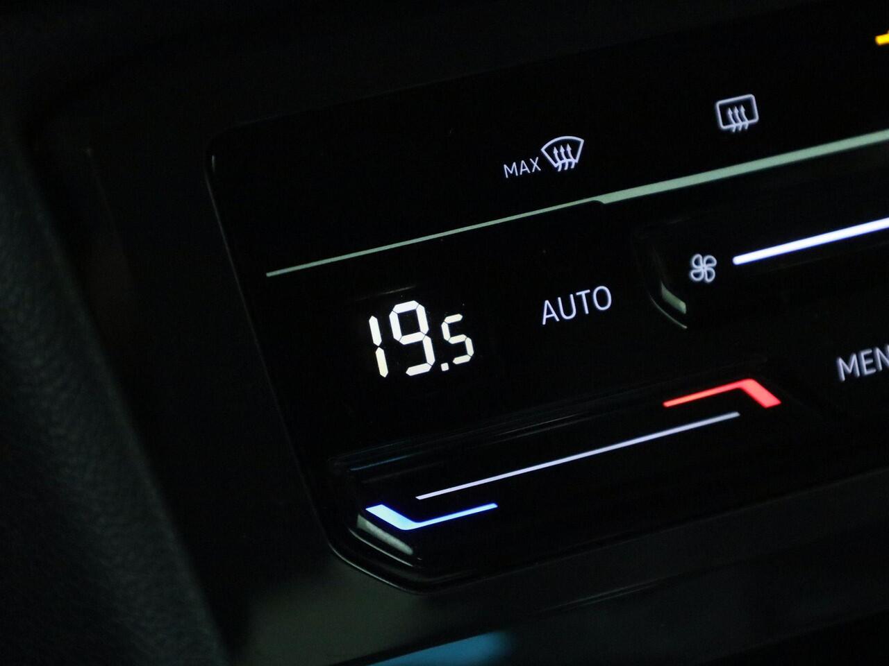 Volkswagen TIGUAN 1.5TSI/150PK R-Line Black Style DSG · Panoramadak · Camera · Apple/Android · Garantie t/m 29-07-2026 of 100000km