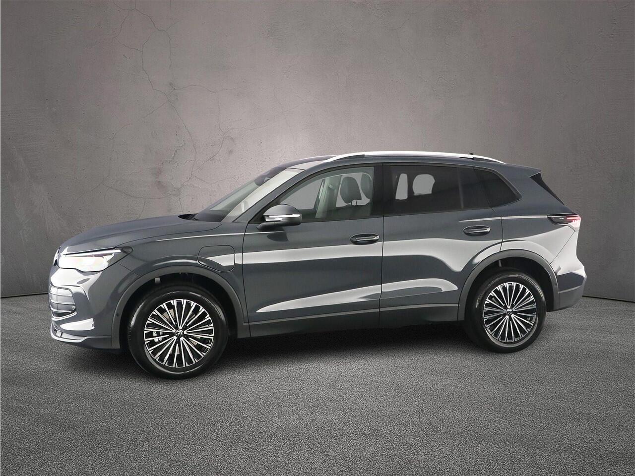 Volkswagen TIGUAN Life Edition 1.5 TSI eHybrid 204pk DSG Automaat Adaptive cruise control, Elektrische achterklep, LED koplampen, Achteruitrijcamera, Stoelverwarming, Parkeersensoren