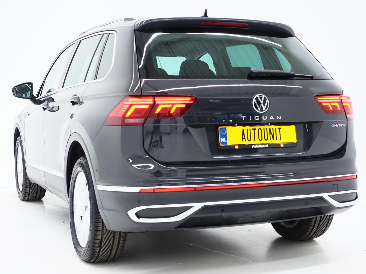 Volkswagen TIGUAN 1.4 TSI eHybrid Elegance Exclusive | Panoramadak | Trekhaak | Leder | 360 | Adaptive Cruise | Keyless | Carplay