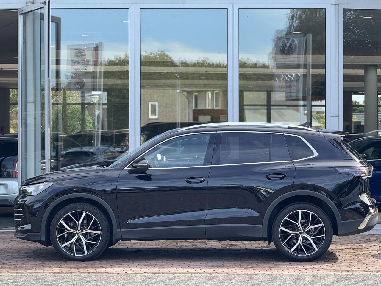Volkswagen TIGUAN 1.5 eHybrid Elegance | Leer | Pano | Trekhaak