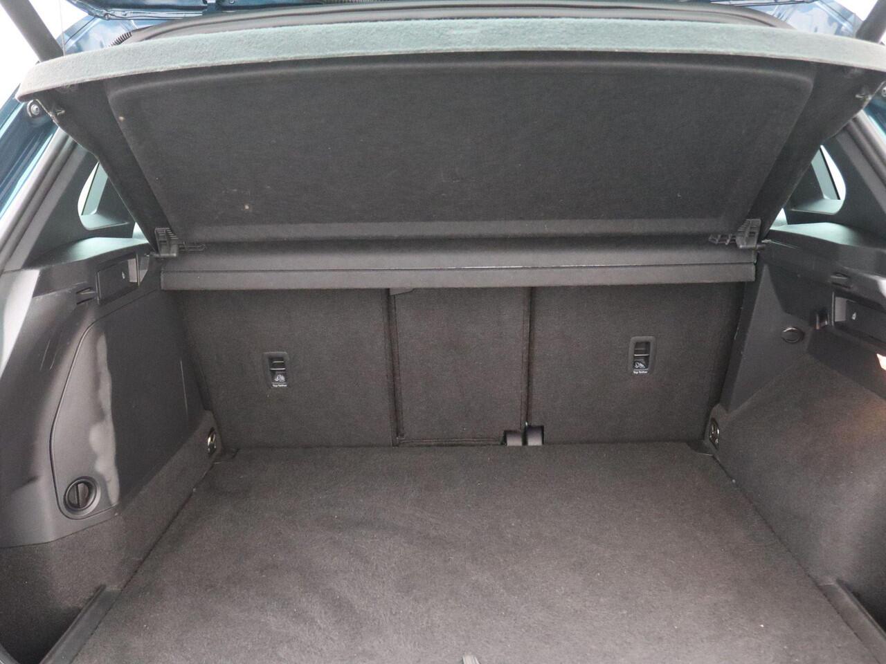 Volkswagen TIGUAN 1.4 TSI eHybrid R-Line Business+ 245PK DSG Matrix-LED, 360gr. Camera, Elektr. Achterklep, Side assist, Keyless, Virtual Cockpit, Park Assist, 19" LM Velgen