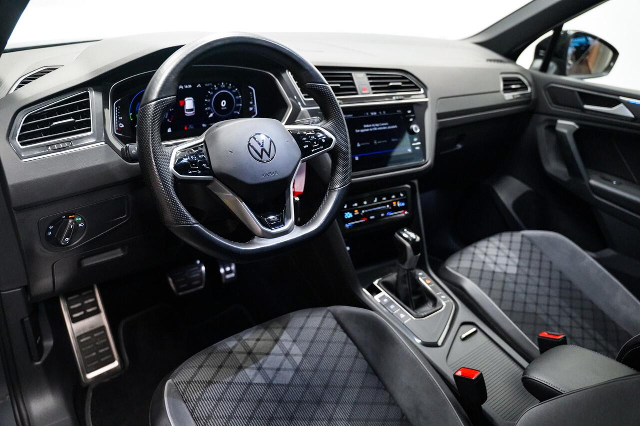 Volkswagen TIGUAN 1.4 TSI eHybrid R-Line Black style|Trekhaak|20 inch