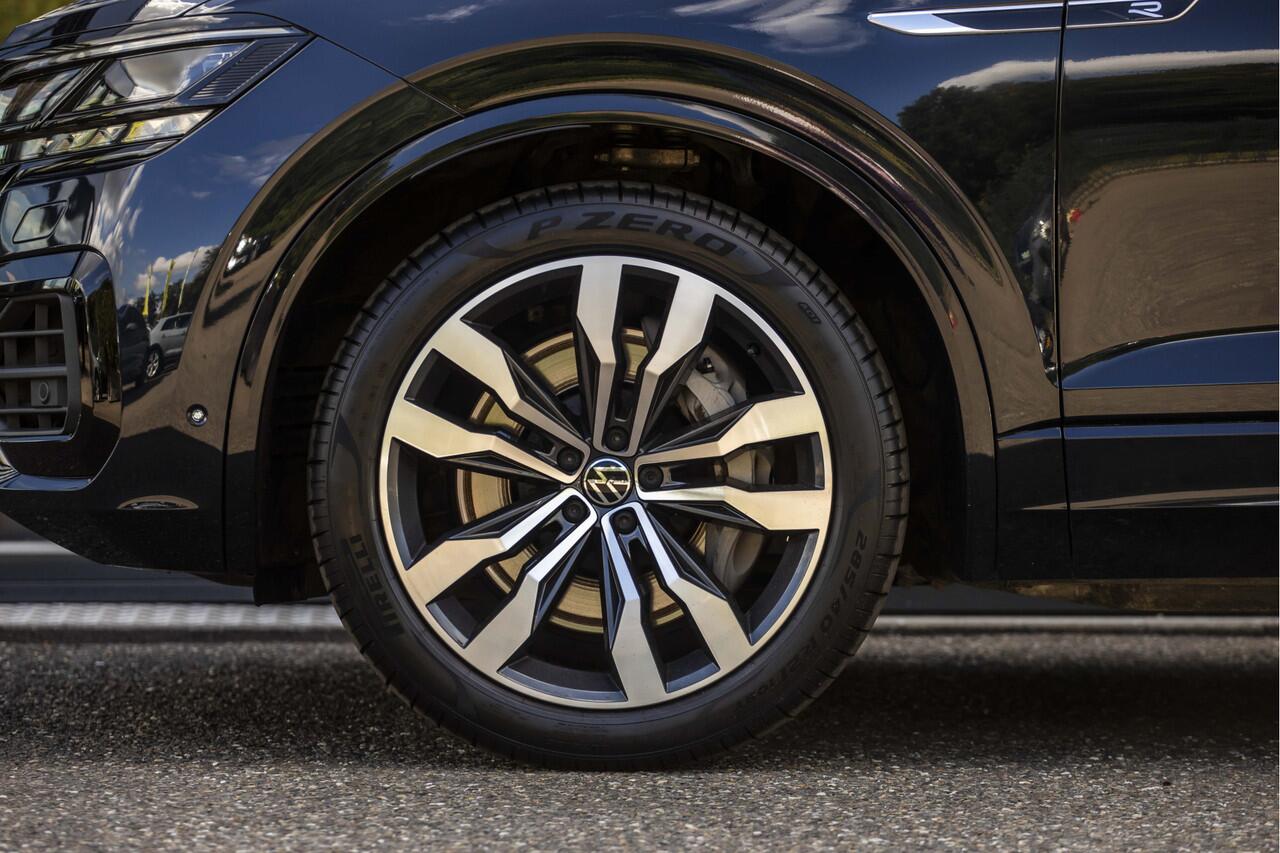 Volkswagen TOUAREG 3.0 TSi 4MOTION R-Line