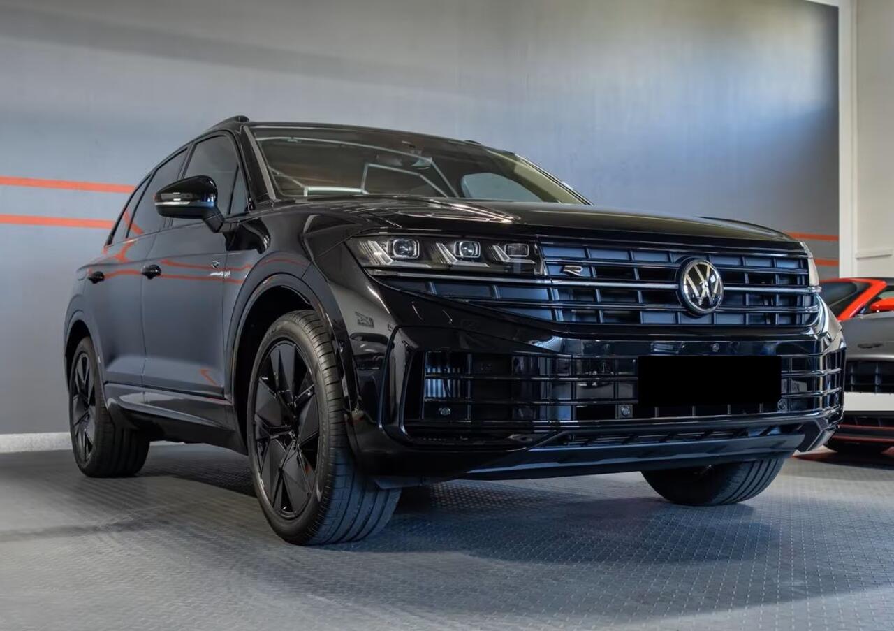 Volkswagen TOUAREG 3.0 TSi eHybrid 4MOTION R 463 PK ACC Head-Up Trekhaak Stoelkoeling Panoramadak