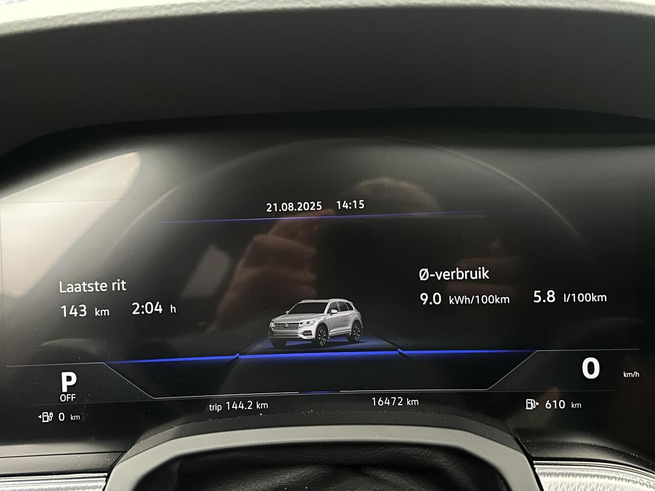 Volkswagen TOUAREG 3.0 TSi 4MOTION R HeadUp Panorama Luchtvering Memory Line