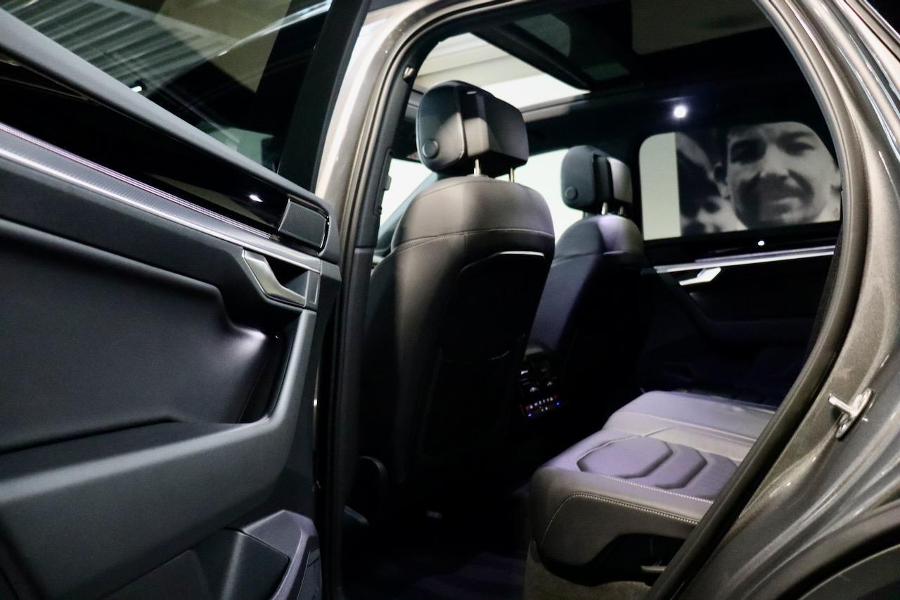 Volkswagen TOUAREG 3.0 TSi eHybrid R 4M PANO|TrkHk|22''