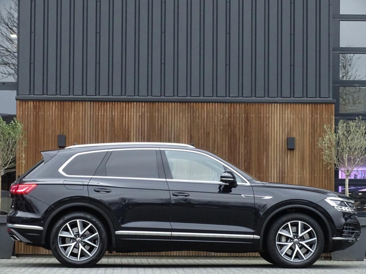 Volkswagen TOUAREG 3.0 TSI e-Hybrid 381PK / pano / 360° / trekhaak
