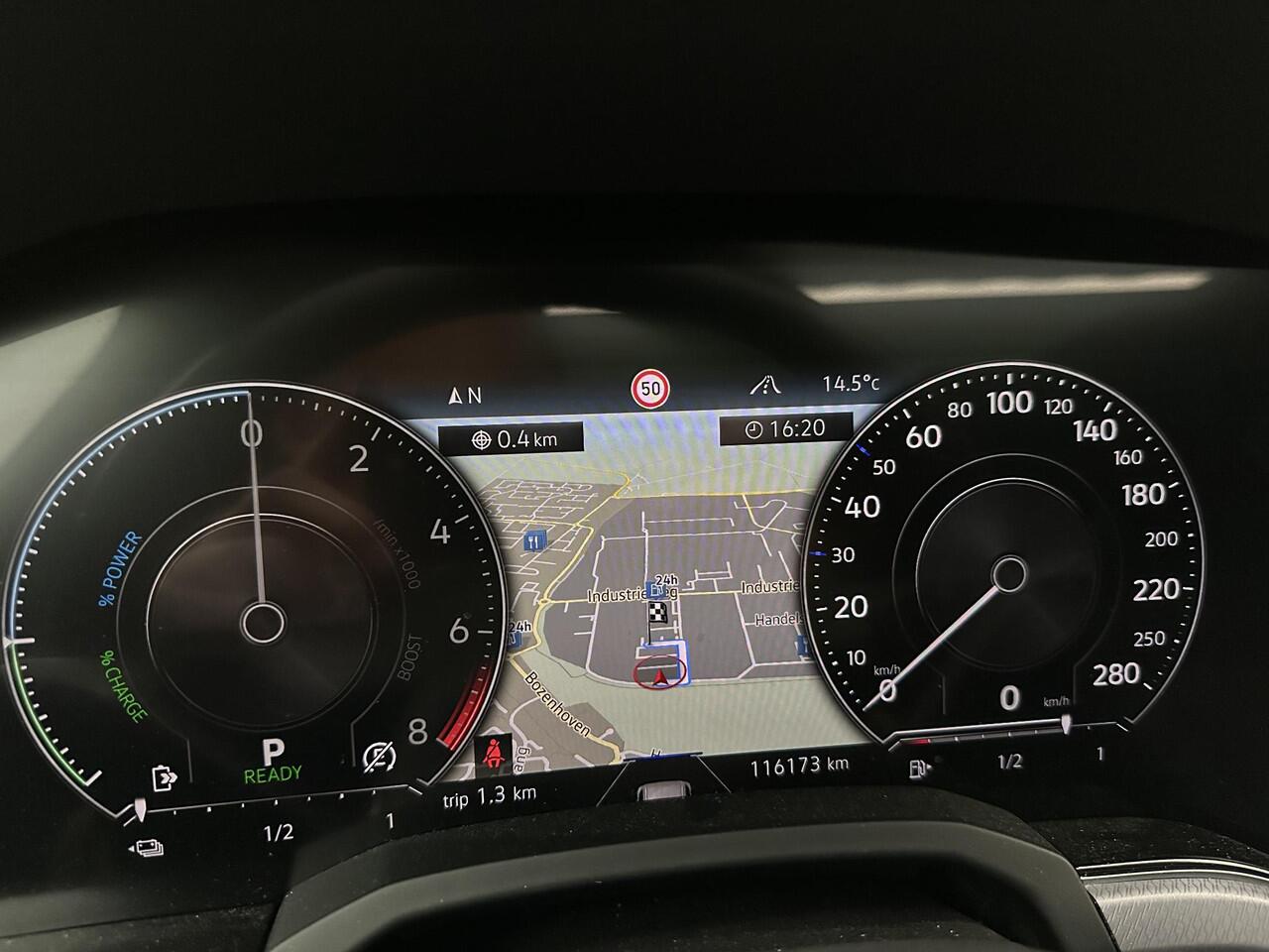 Volkswagen TOUAREG R 3.0 TSi 4MOTION | Puglia| Dak| Massage| Luchtvering| BTW auto|