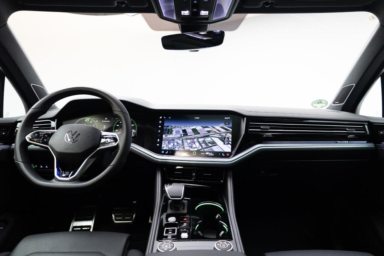 Volkswagen TOUAREG 3.0 TSi eHybrid 4MOTION R | Facelift | Trekhaak | 21 Inch |