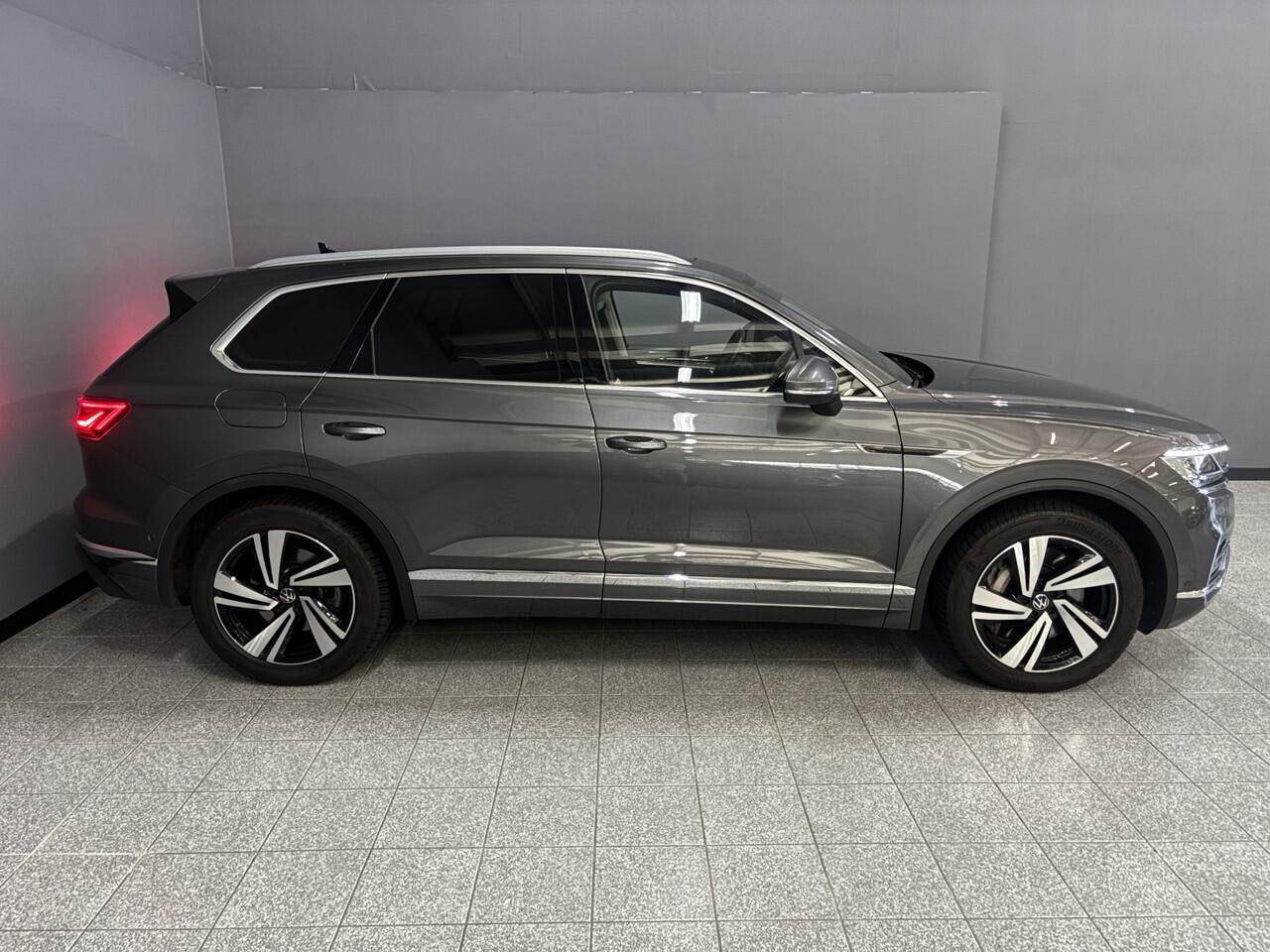 Volkswagen TOUAREG 3.0 TSi eHybrid 4MOTION HUD|Pano|Leder|Trekhaak|ACC|Nightvision