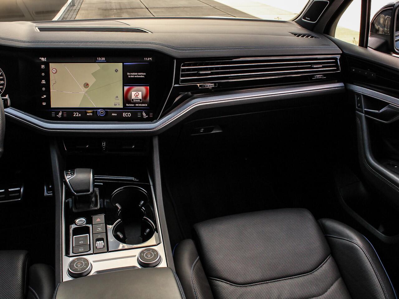 Volkswagen TOUAREG R 3.0 TSi 462PK Automaat 4Motion | BLACK STYLE | PANORAMADAK | LEDER | HEAD-UP | KEYLESS | MASSAGE | VENTILATIE |