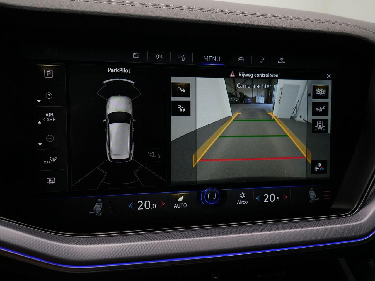 Volkswagen TOUAREG R 3.0 TSi 360 pk eHybrid 4MOTION | EXCL. BTW / Grijs kenteken | Panoramadak | Trekhaak | Leder | Luchtvering