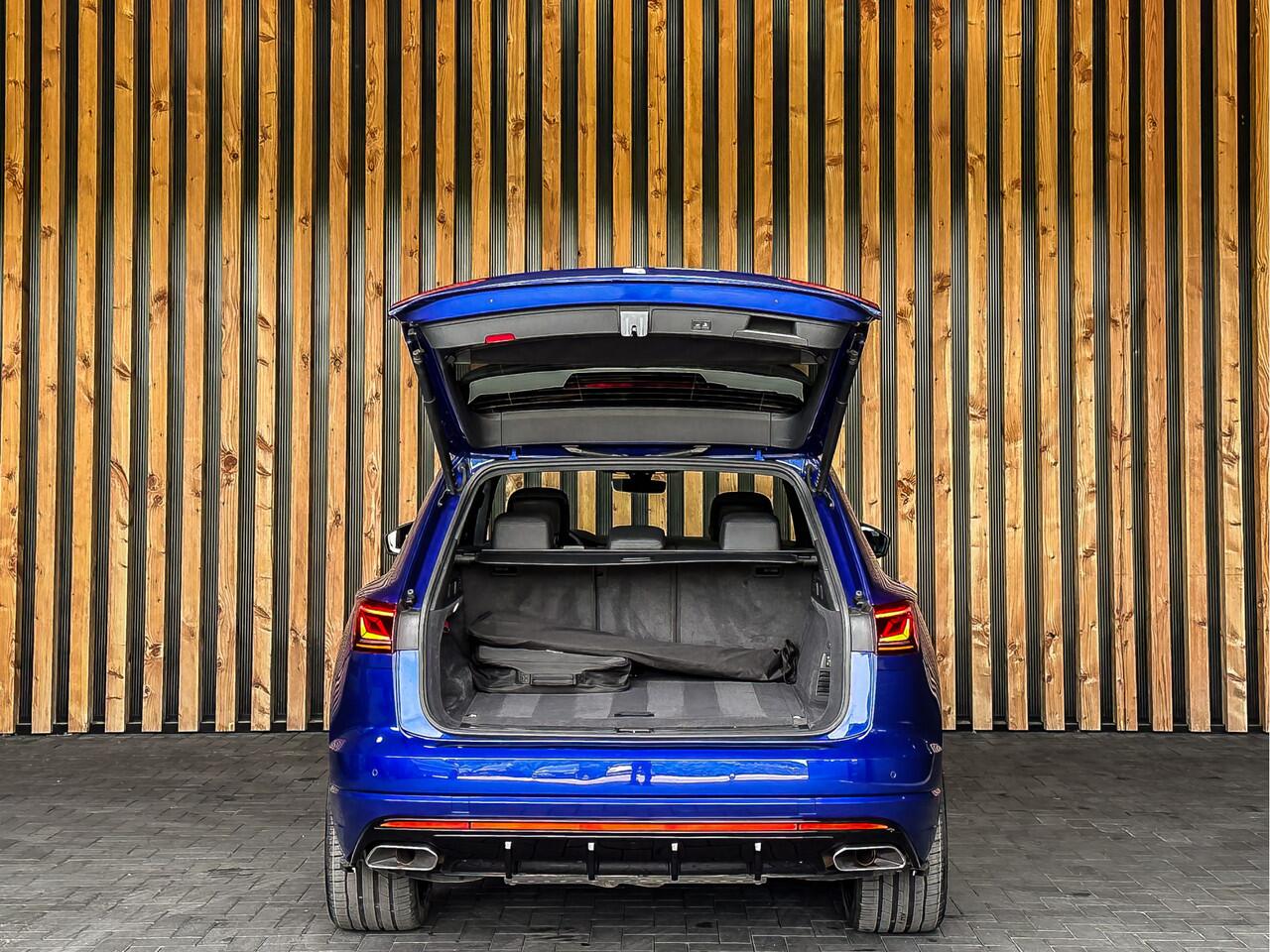 Volkswagen TOUAREG R 3.0 TSi 462PK Automaat 4Motion | DYNAUDIO | PANO | PUGLIA | HEAD-UP | KEYLESS | MASSAGE | VENTILATIE |