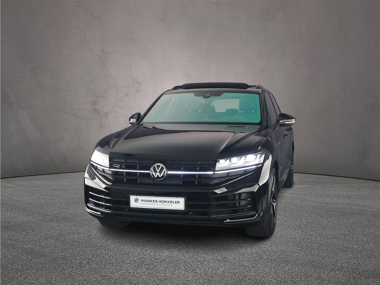 Volkswagen TOUAREG R Edition 3.0 TSI eHybrid 462pk Tiptronic Panoramadak, Luchtvering, Lederen bekleding, 360 camera, Elektrische achterklep, LED matrix koplampen